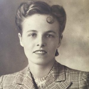 Meet your Posher, Bev